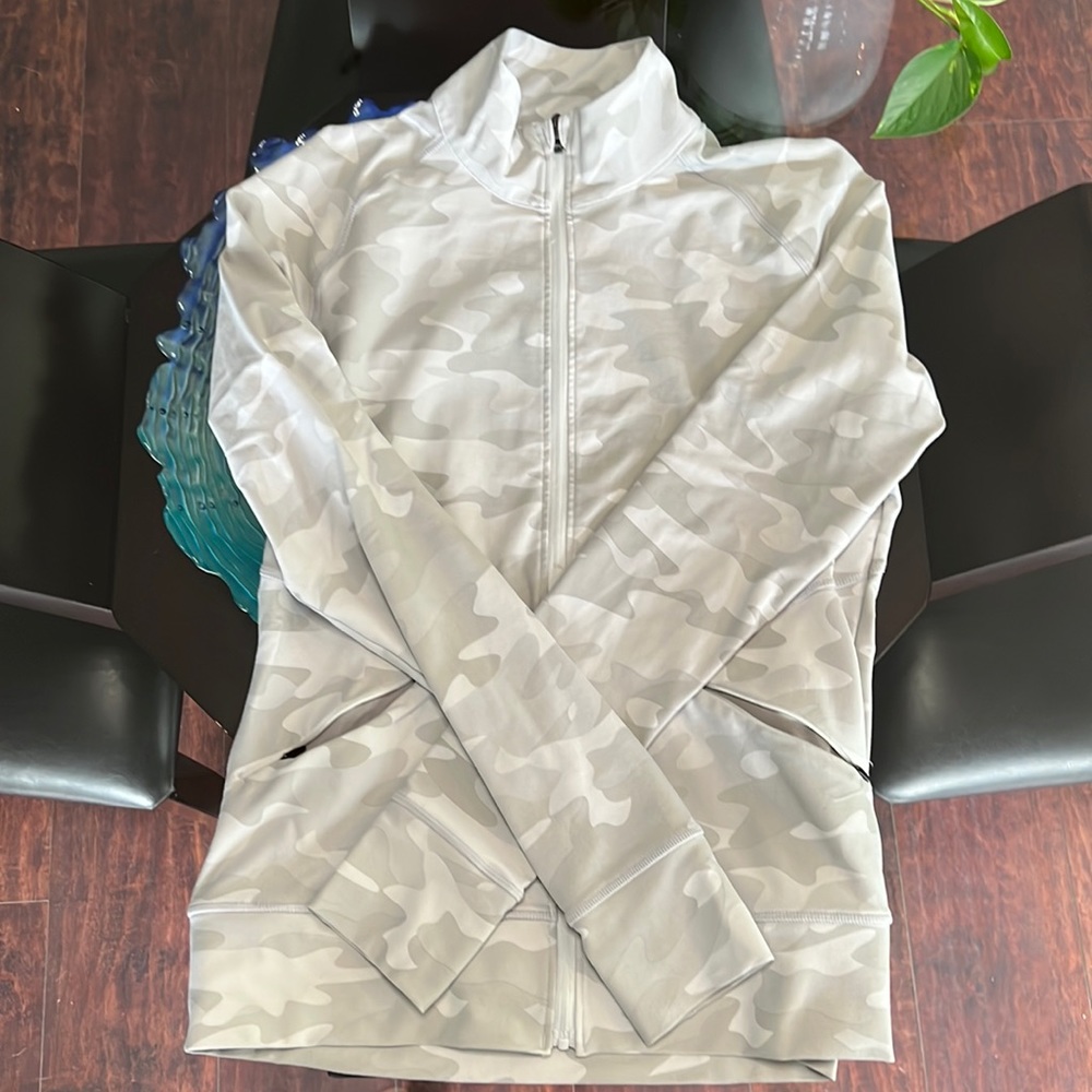 Lole camo athletic zip up jacket